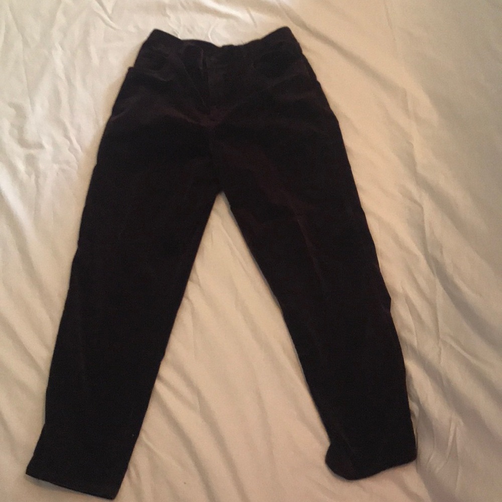 JONES NY SOFT BURGUNDY VELVET LIKE JEANS